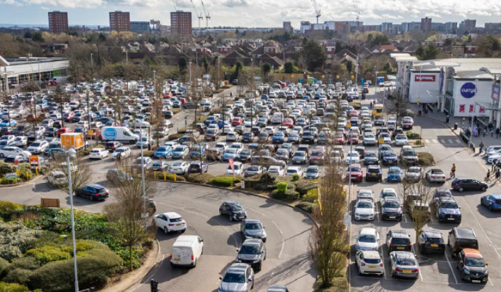 Hayes: Lombardy Shopping Park